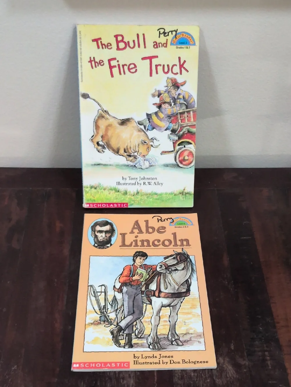 Scholastic Vintage Set of 10 Fiction Leveled Children's Books Levels 3 & 4